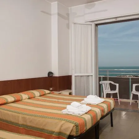 Hotel Casa Per Ferie San Bassiano *